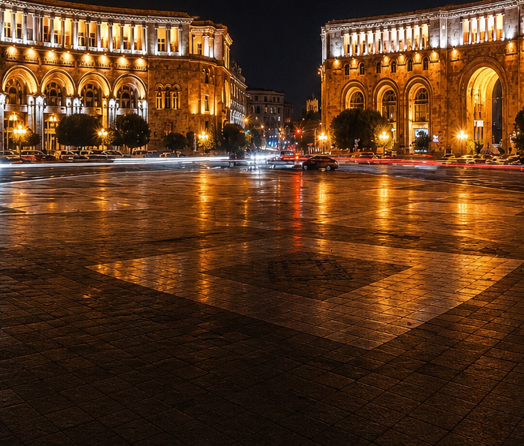Republic Square in Yerevan at night